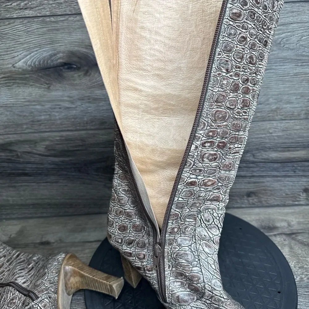 Vintage Destroy Women Sz 9-9.5 Snakeskin Tooled Leather Pointed High Heel Boots
